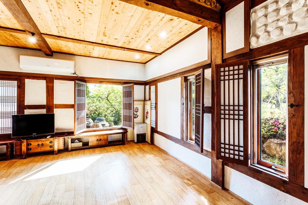Auberge de jeunesse Kasan Tobang à Seogwipo Extérieur photo