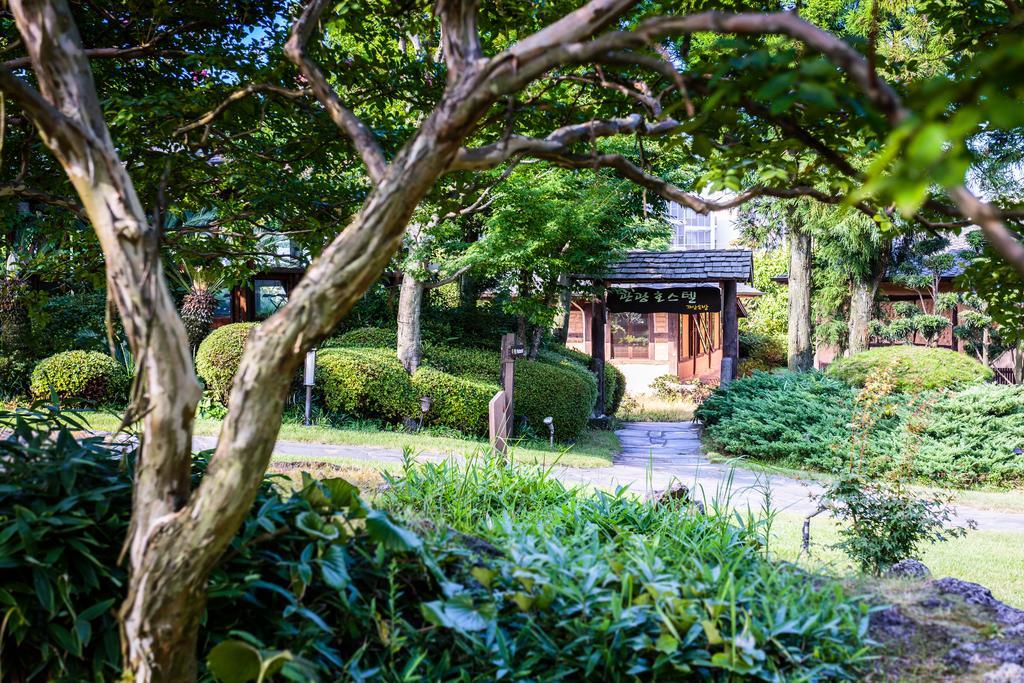 Auberge de jeunesse Kasan Tobang à Seogwipo Extérieur photo