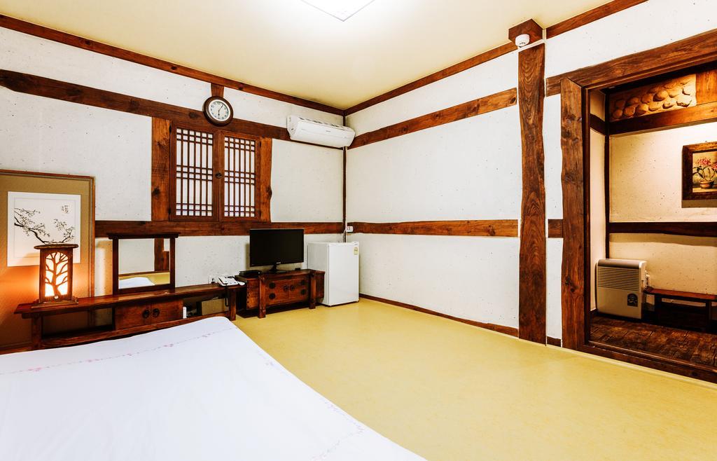 Auberge de jeunesse Kasan Tobang à Seogwipo Extérieur photo