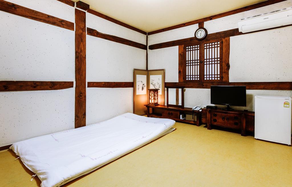 Auberge de jeunesse Kasan Tobang à Seogwipo Extérieur photo
