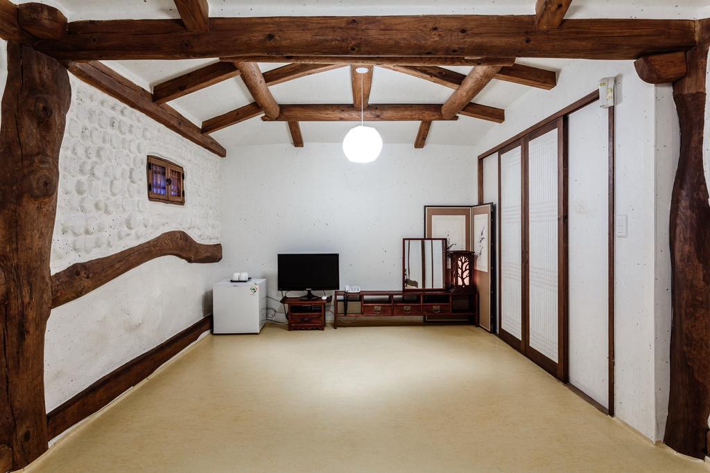Auberge de jeunesse Kasan Tobang à Seogwipo Extérieur photo