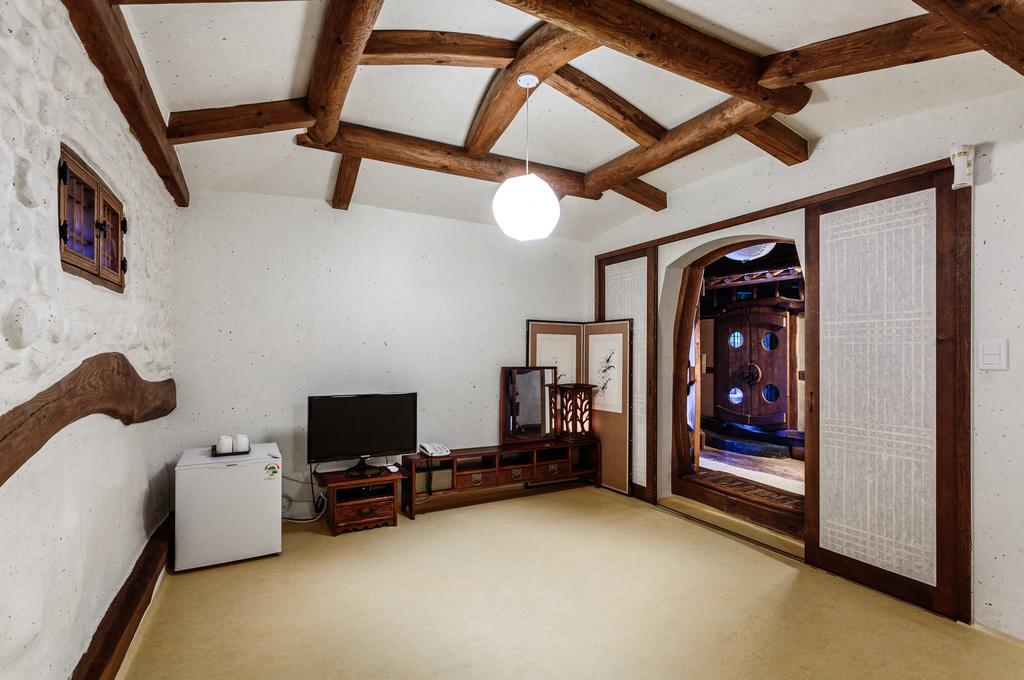 Auberge de jeunesse Kasan Tobang à Seogwipo Extérieur photo