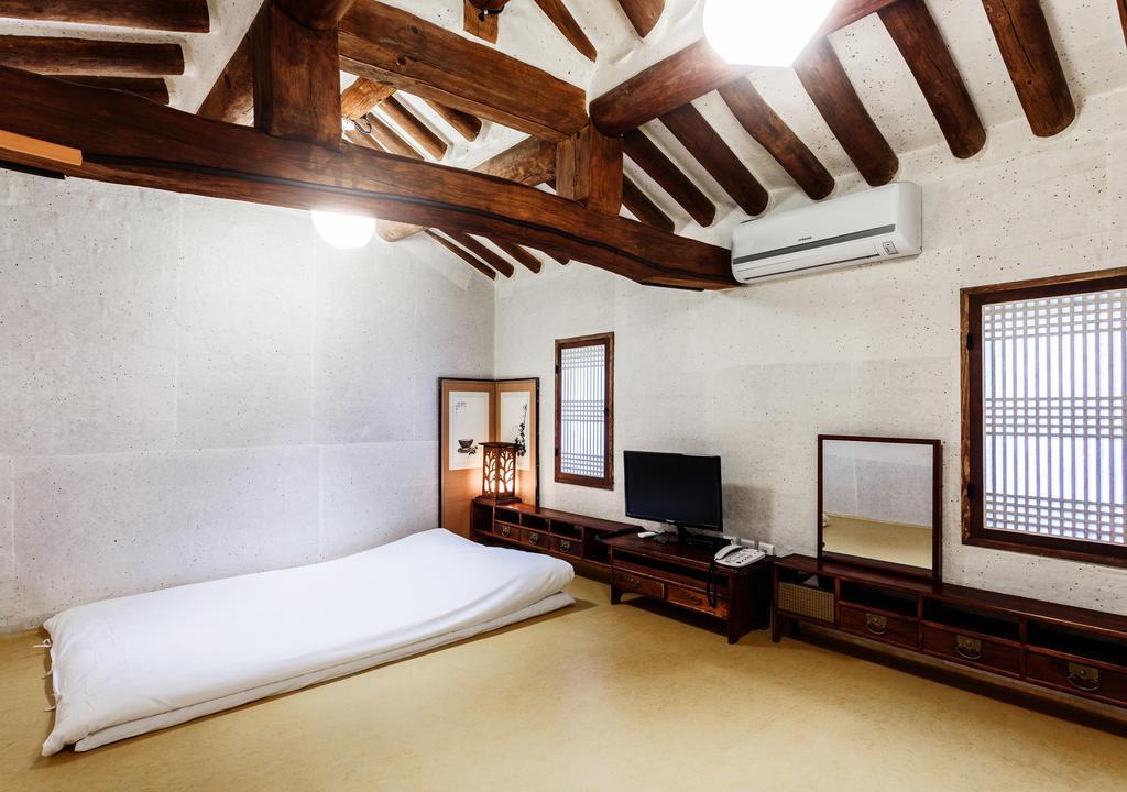 Auberge de jeunesse Kasan Tobang à Seogwipo Extérieur photo